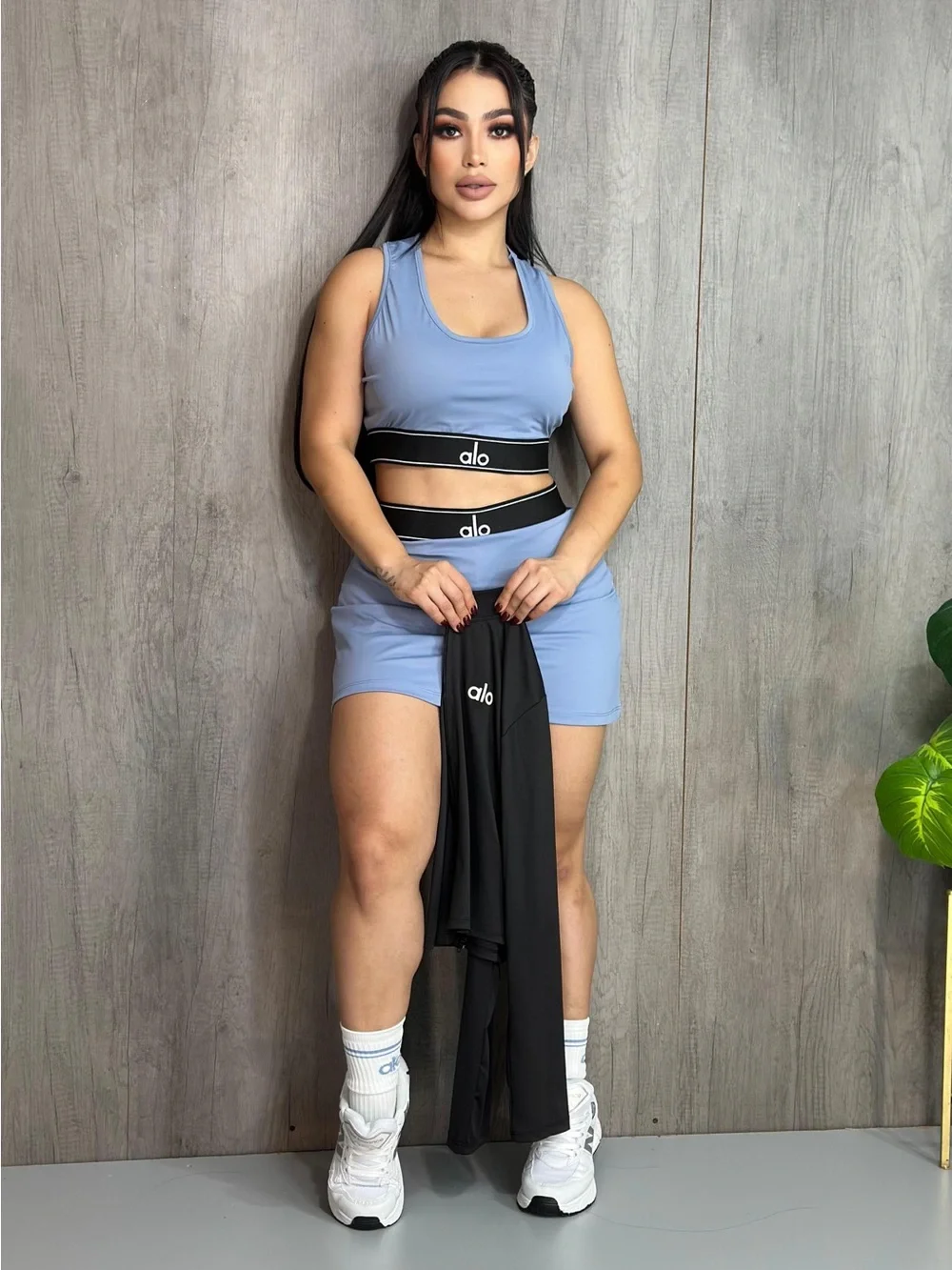 ALO Yoga Sky Blue Twp-piece Active Set With Black Top